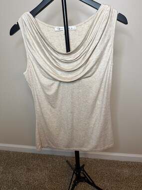 ☀️Max Studio Heathered Beige Cowl Neck Sleeveless Top Size M